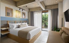 30 Living Suites
